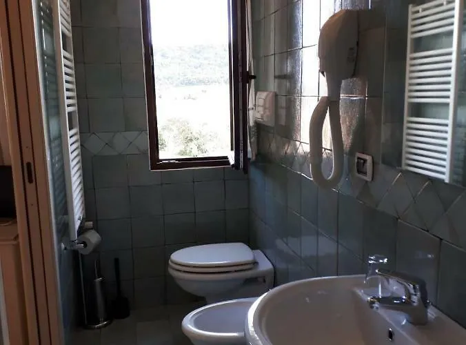 Sorgente Szálloda Aglientu